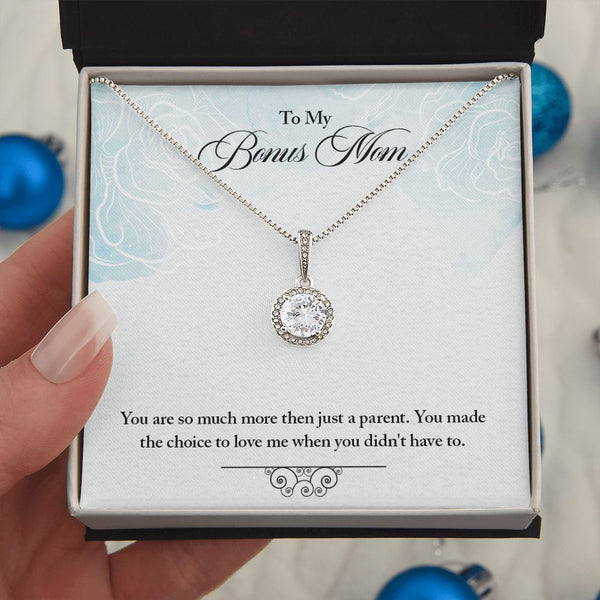 Bonus Mom - Round Pendant