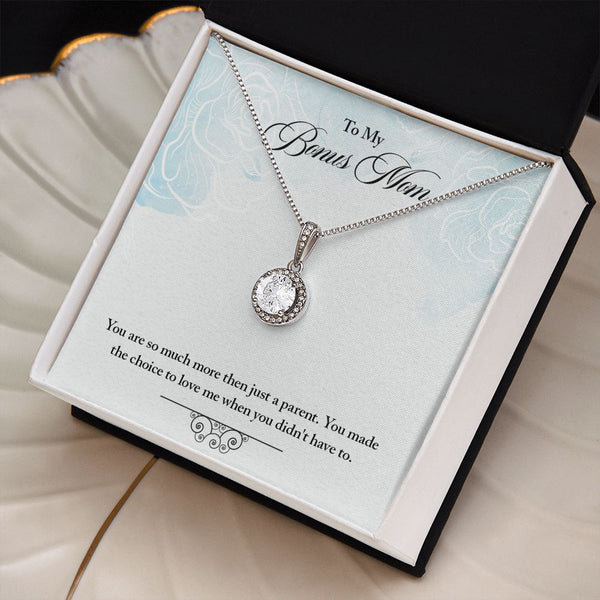 Bonus Mom - Round Pendant